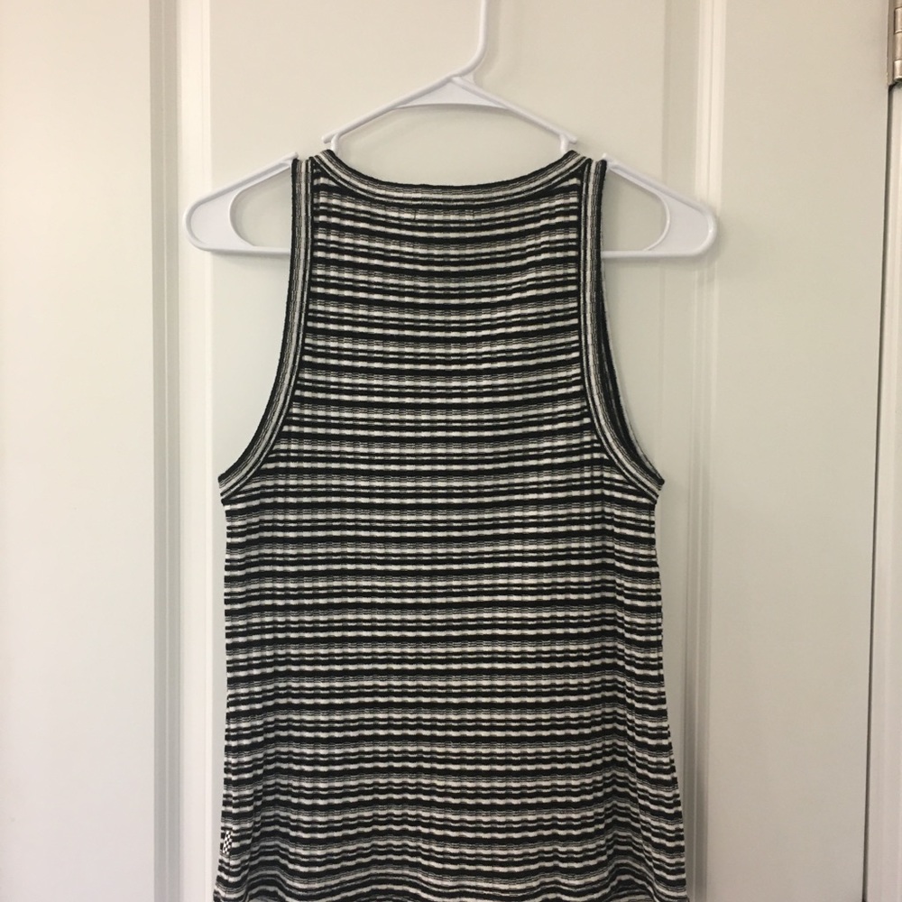 Tank top - Picture 2 of 4
